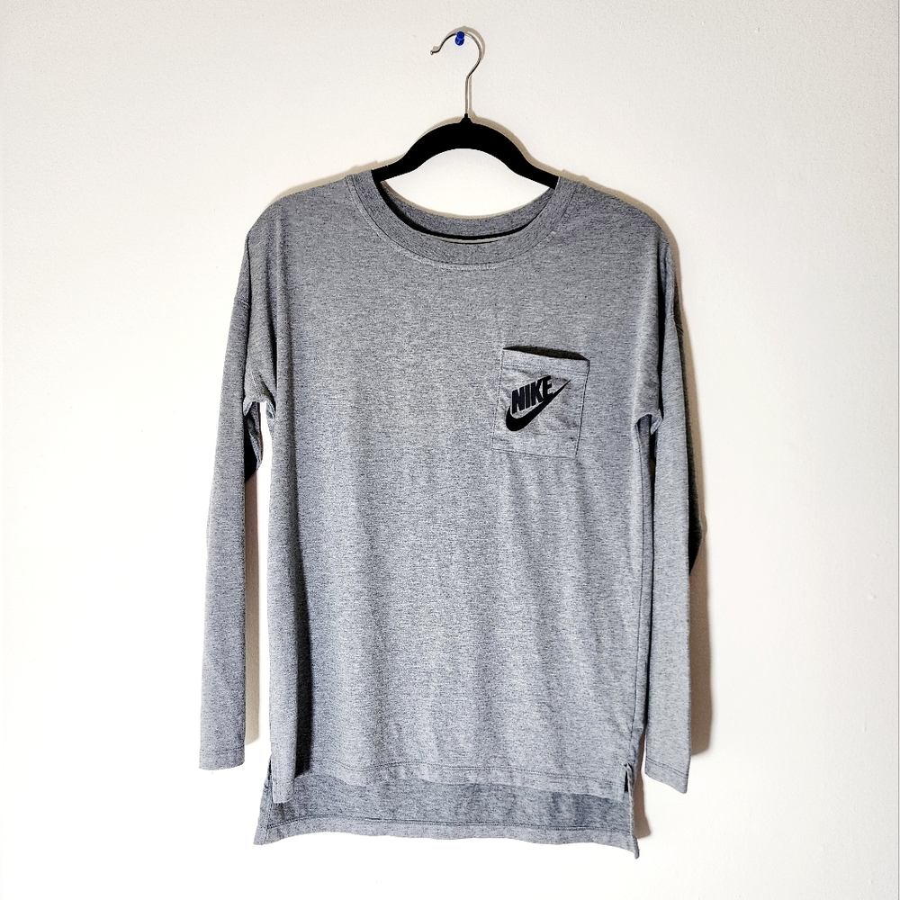 Nike long sleeves crew gray tee
